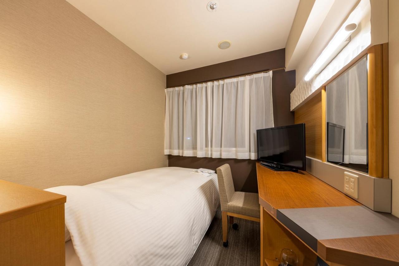 Jr Clement Inn Himeji Exteriör bild