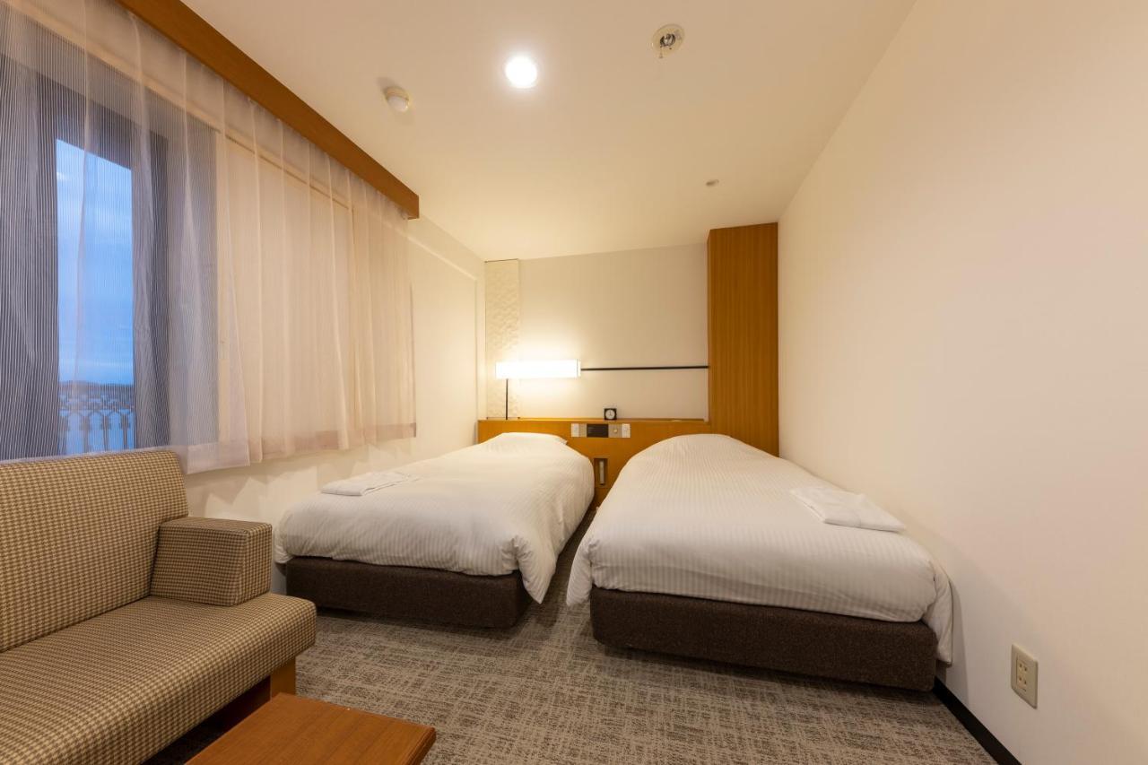 Jr Clement Inn Himeji Exteriör bild